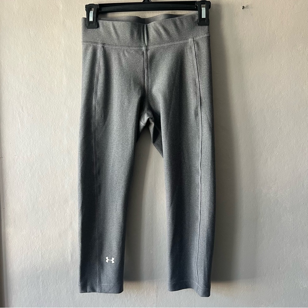 Under Armour Compression Cropped Grey Leggings Size Small